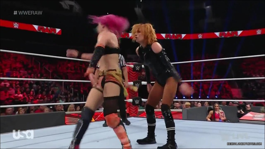 WWE_Monday_Night_Raw_2022_05_23_720p_HDTV_x264-NWCHD_mp4_007368869.jpg