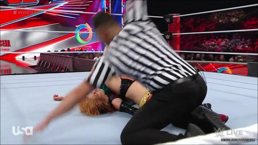 WWE_Monday_Night_Raw_2022_05_23_720p_HDTV_x264-NWCHD_mp4_007375676.jpg