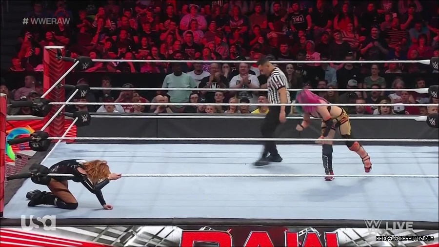 WWE_Monday_Night_Raw_2022_05_23_720p_HDTV_x264-NWCHD_mp4_007405305.jpg