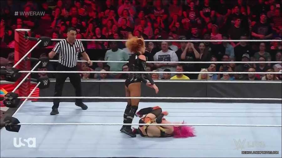 WWE_Monday_Night_Raw_2022_05_23_720p_HDTV_x264-NWCHD_mp4_007420921.jpg