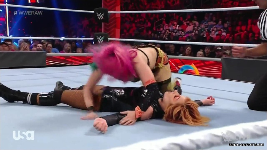 WWE_Monday_Night_Raw_2022_05_23_720p_HDTV_x264-NWCHD_mp4_007423724.jpg