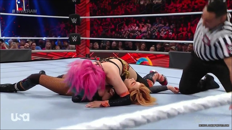 WWE_Monday_Night_Raw_2022_05_23_720p_HDTV_x264-NWCHD_mp4_007425325.jpg