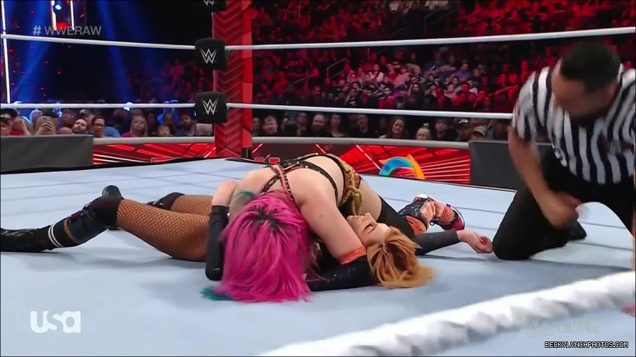 WWE_Monday_Night_Raw_2022_05_23_720p_HDTV_x264-NWCHD_mp4_007425726.jpg
