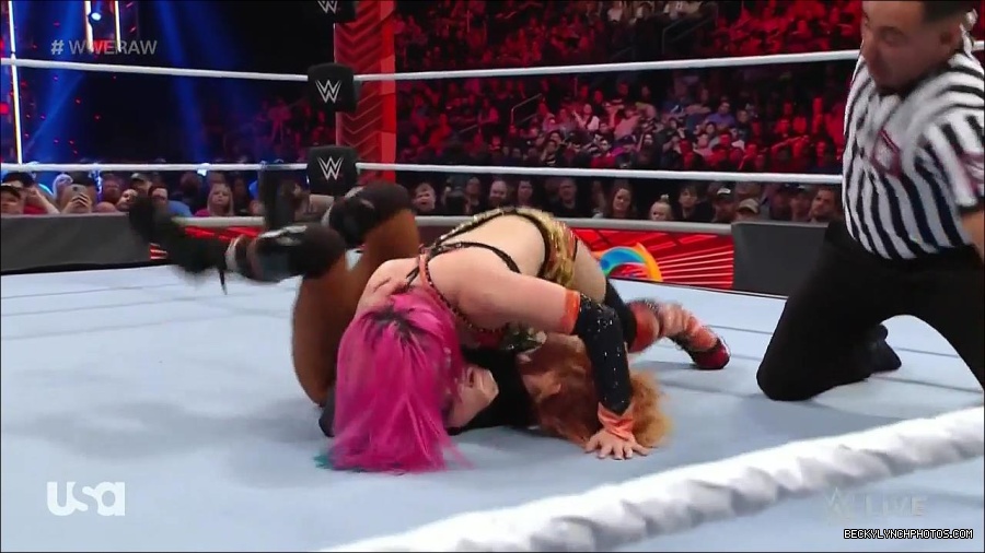 WWE_Monday_Night_Raw_2022_05_23_720p_HDTV_x264-NWCHD_mp4_007426126.jpg