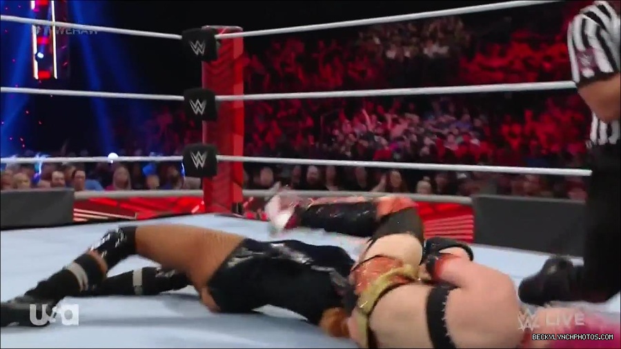 WWE_Monday_Night_Raw_2022_05_23_720p_HDTV_x264-NWCHD_mp4_007428529.jpg