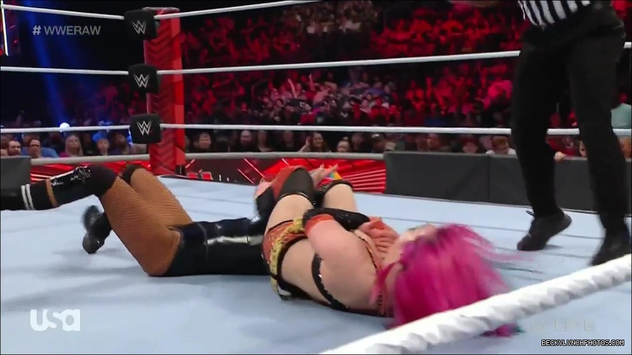 WWE_Monday_Night_Raw_2022_05_23_720p_HDTV_x264-NWCHD_mp4_007428929.jpg