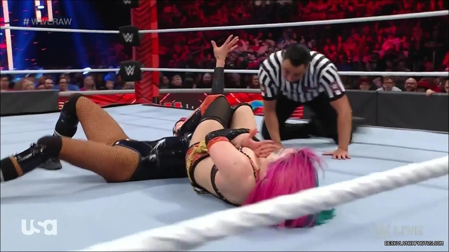 WWE_Monday_Night_Raw_2022_05_23_720p_HDTV_x264-NWCHD_mp4_007429730.jpg