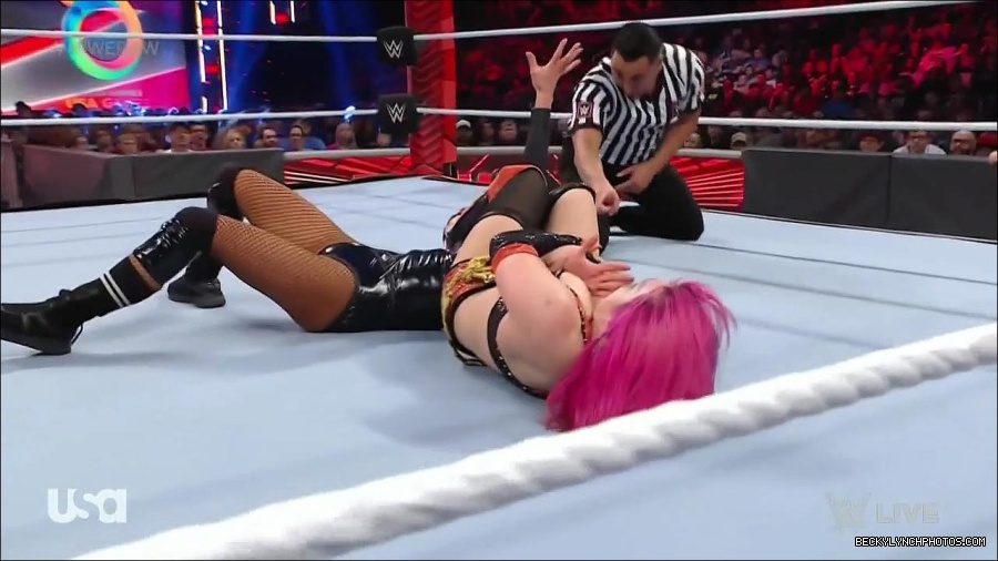 WWE_Monday_Night_Raw_2022_05_23_720p_HDTV_x264-NWCHD_mp4_007430130.jpg