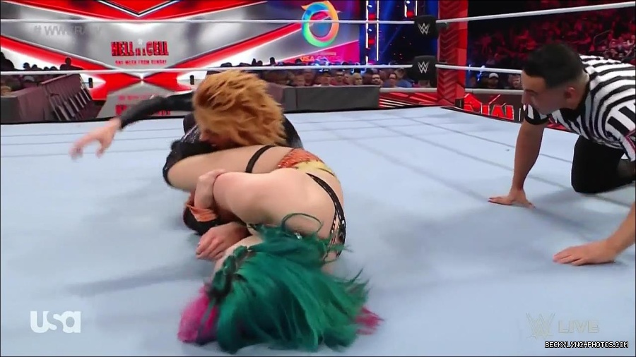 WWE_Monday_Night_Raw_2022_05_23_720p_HDTV_x264-NWCHD_mp4_007433333.jpg