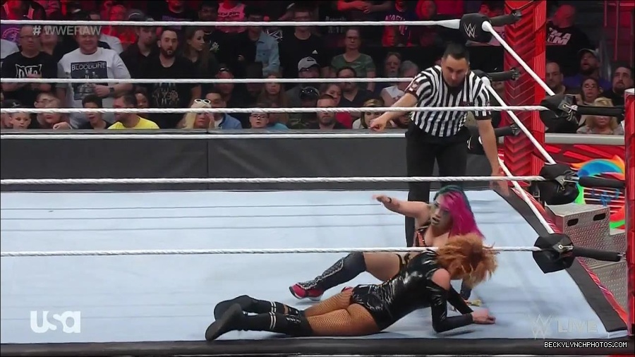 WWE_Monday_Night_Raw_2022_05_23_720p_HDTV_x264-NWCHD_mp4_007441742.jpg
