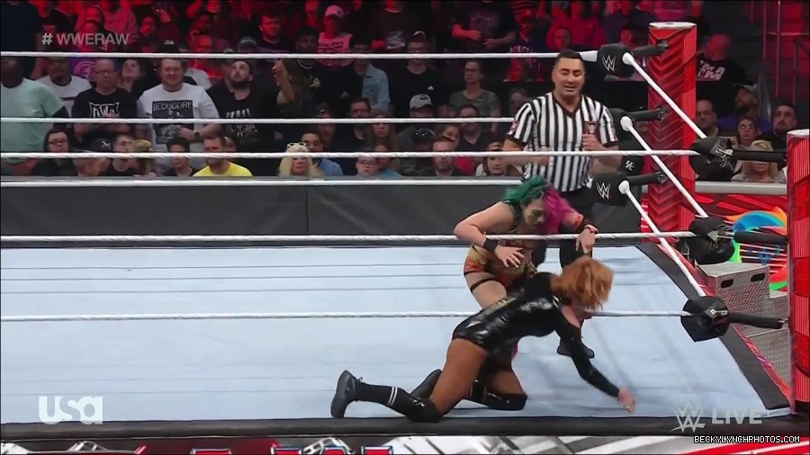 WWE_Monday_Night_Raw_2022_05_23_720p_HDTV_x264-NWCHD_mp4_007443343.jpg