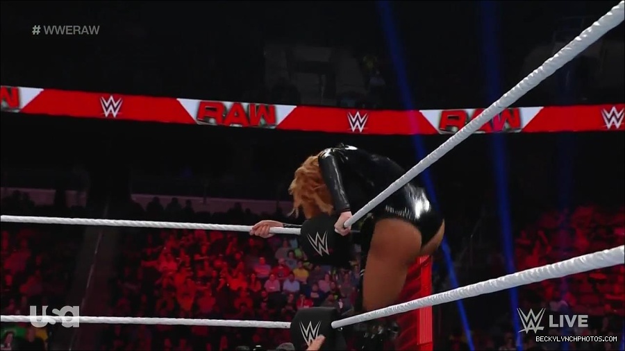 WWE_Monday_Night_Raw_2022_05_23_720p_HDTV_x264-NWCHD_mp4_007454154.jpg