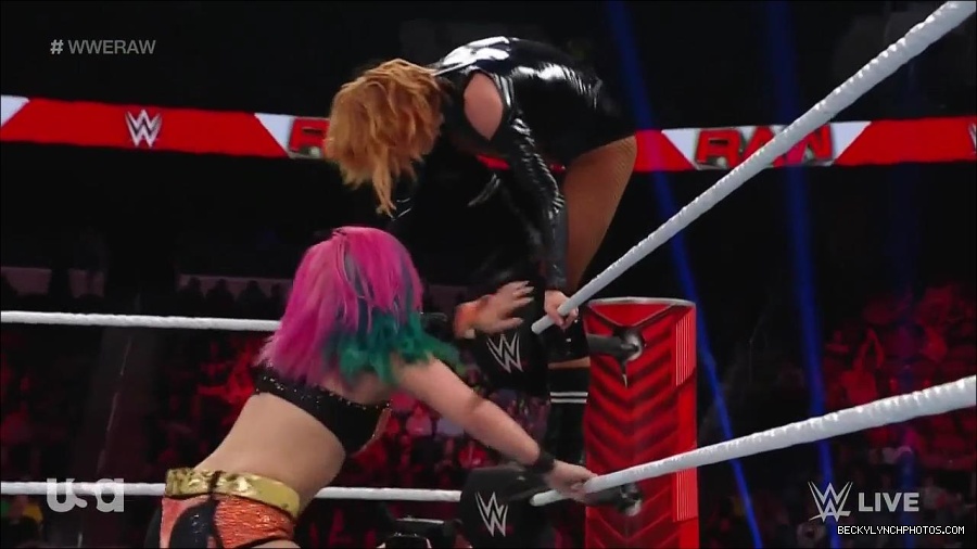 WWE_Monday_Night_Raw_2022_05_23_720p_HDTV_x264-NWCHD_mp4_007455756.jpg
