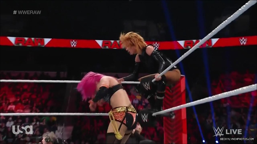 WWE_Monday_Night_Raw_2022_05_23_720p_HDTV_x264-NWCHD_mp4_007456957.jpg