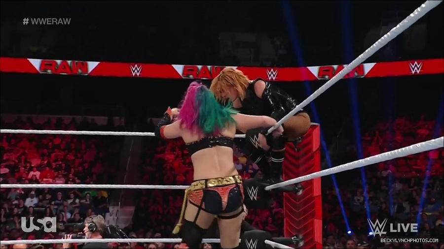 WWE_Monday_Night_Raw_2022_05_23_720p_HDTV_x264-NWCHD_mp4_007457758.jpg