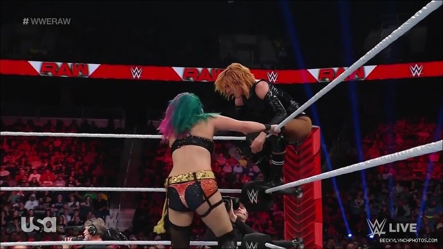 WWE_Monday_Night_Raw_2022_05_23_720p_HDTV_x264-NWCHD_mp4_007458158.jpg