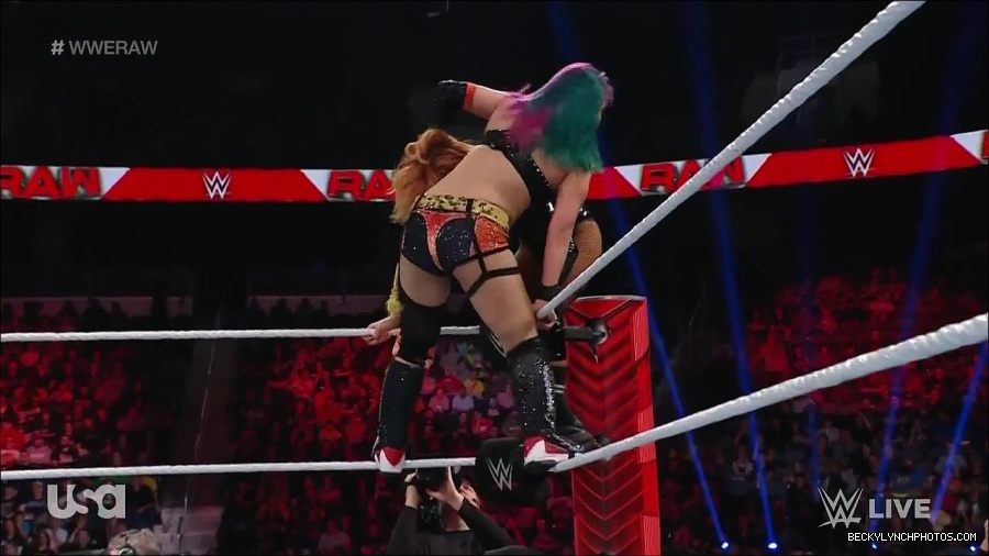 WWE_Monday_Night_Raw_2022_05_23_720p_HDTV_x264-NWCHD_mp4_007461762.jpg