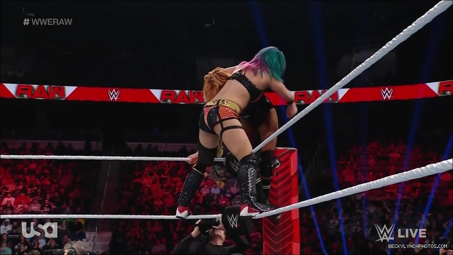 WWE_Monday_Night_Raw_2022_05_23_720p_HDTV_x264-NWCHD_mp4_007464164.jpg
