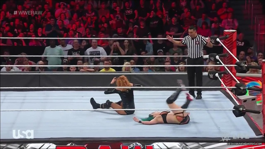 WWE_Monday_Night_Raw_2022_05_23_720p_HDTV_x264-NWCHD_mp4_007471371.jpg