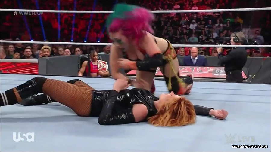 WWE_Monday_Night_Raw_2022_05_23_720p_HDTV_x264-NWCHD_mp4_007473373.jpg