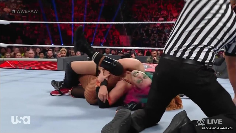 WWE_Monday_Night_Raw_2022_05_23_720p_HDTV_x264-NWCHD_mp4_007475375.jpg