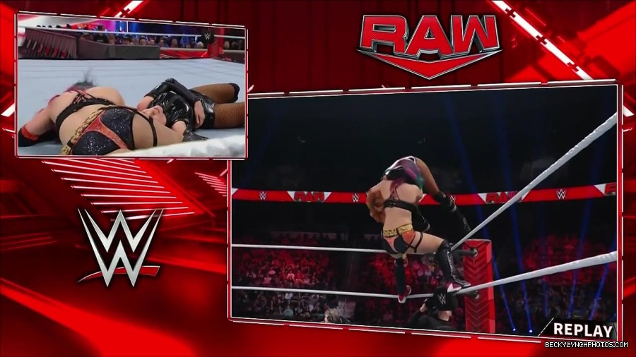 WWE_Monday_Night_Raw_2022_05_23_720p_HDTV_x264-NWCHD_mp4_007483383.jpg