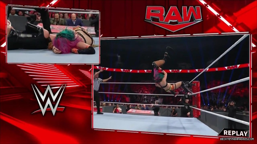 WWE_Monday_Night_Raw_2022_05_23_720p_HDTV_x264-NWCHD_mp4_007484985.jpg
