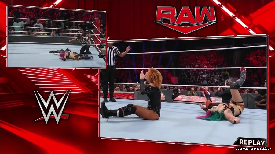 WWE_Monday_Night_Raw_2022_05_23_720p_HDTV_x264-NWCHD_mp4_007489790.jpg