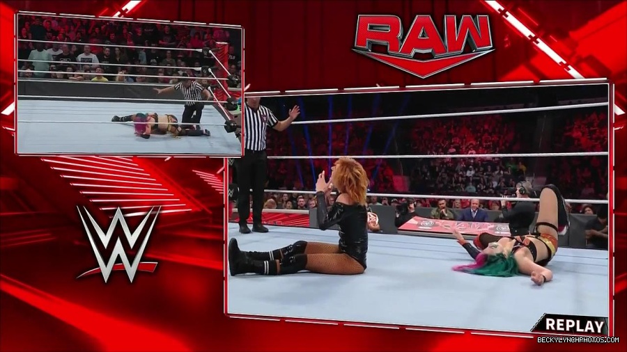 WWE_Monday_Night_Raw_2022_05_23_720p_HDTV_x264-NWCHD_mp4_007490190.jpg
