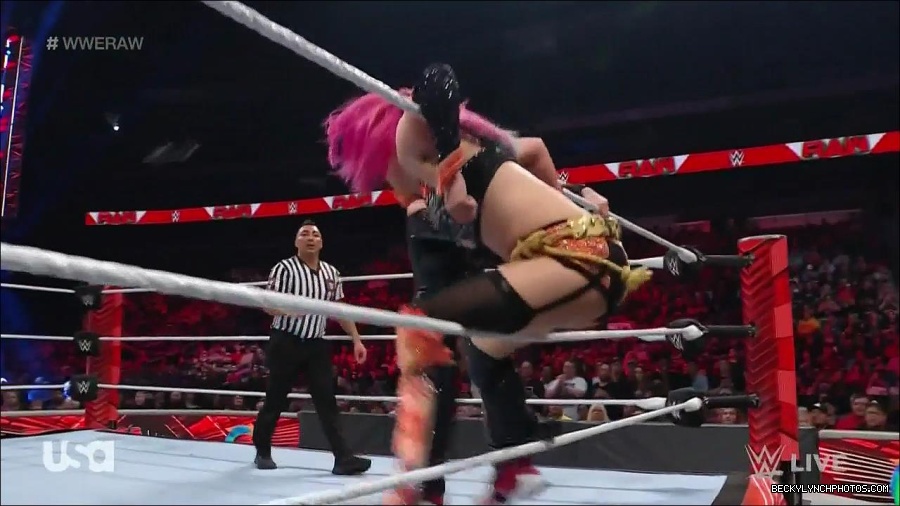 WWE_Monday_Night_Raw_2022_05_23_720p_HDTV_x264-NWCHD_mp4_007503003.jpg