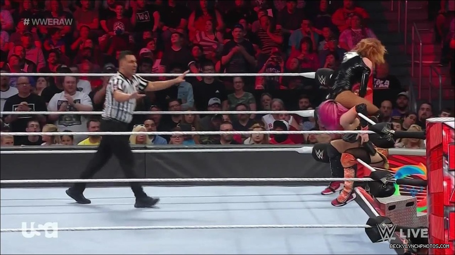 WWE_Monday_Night_Raw_2022_05_23_720p_HDTV_x264-NWCHD_mp4_007505005.jpg