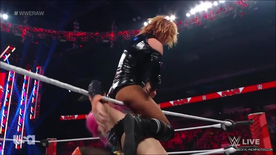 WWE_Monday_Night_Raw_2022_05_23_720p_HDTV_x264-NWCHD_mp4_007507007.jpg