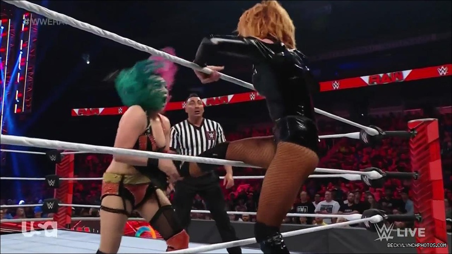 WWE_Monday_Night_Raw_2022_05_23_720p_HDTV_x264-NWCHD_mp4_007515816.jpg