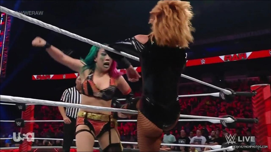 WWE_Monday_Night_Raw_2022_05_23_720p_HDTV_x264-NWCHD_mp4_007517117.jpg