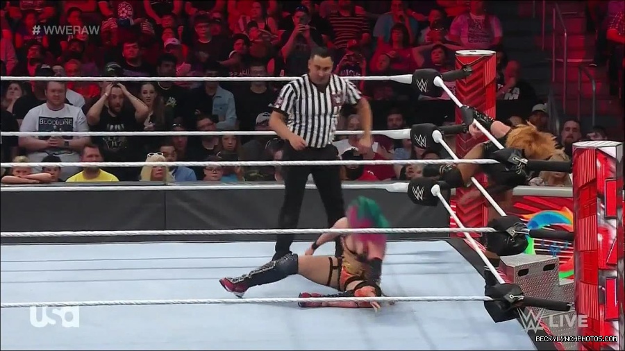 WWE_Monday_Night_Raw_2022_05_23_720p_HDTV_x264-NWCHD_mp4_007518719.jpg