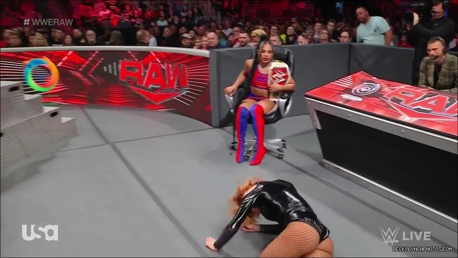 WWE_Monday_Night_Raw_2022_05_23_720p_HDTV_x264-NWCHD_mp4_007527527.jpg