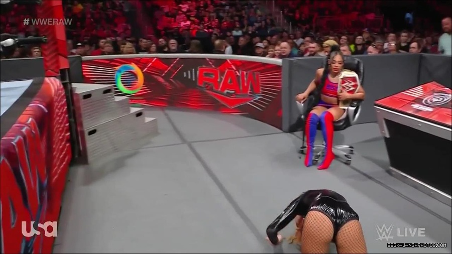 WWE_Monday_Night_Raw_2022_05_23_720p_HDTV_x264-NWCHD_mp4_007527928.jpg