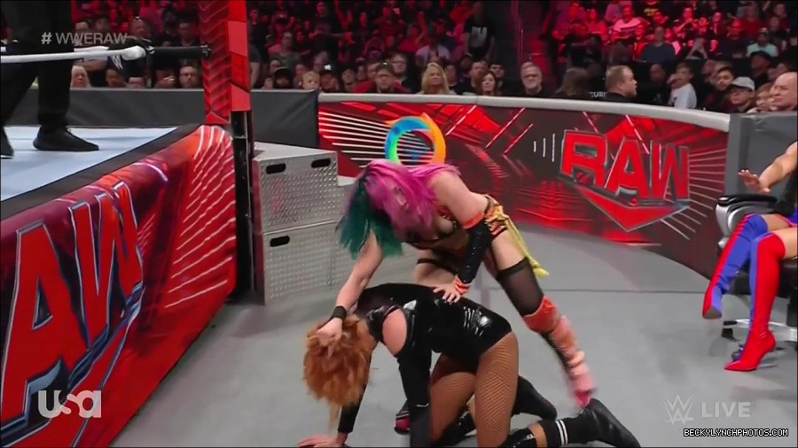 WWE_Monday_Night_Raw_2022_05_23_720p_HDTV_x264-NWCHD_mp4_007537938.jpg