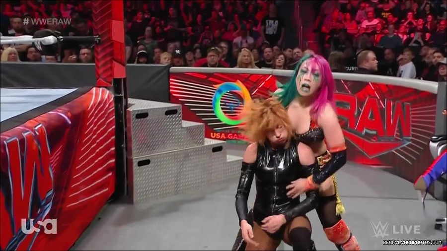 WWE_Monday_Night_Raw_2022_05_23_720p_HDTV_x264-NWCHD_mp4_007539139.jpg