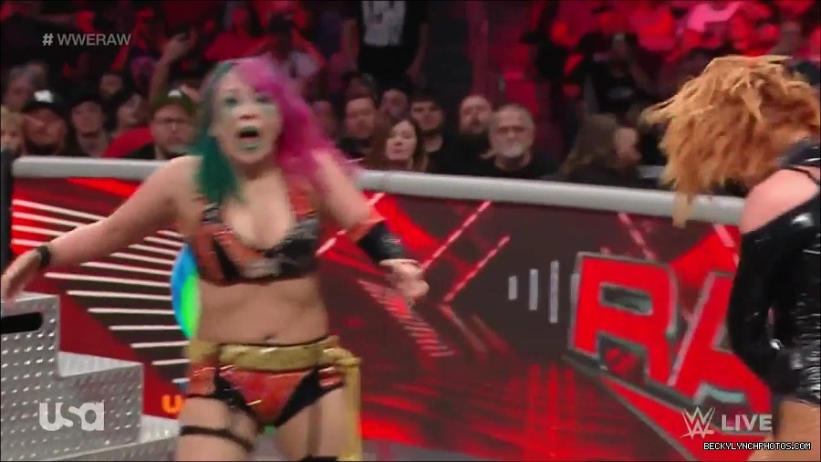 WWE_Monday_Night_Raw_2022_05_23_720p_HDTV_x264-NWCHD_mp4_007546747.jpg
