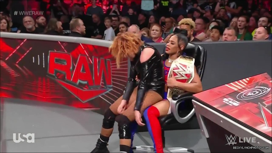 WWE_Monday_Night_Raw_2022_05_23_720p_HDTV_x264-NWCHD_mp4_007547948.jpg