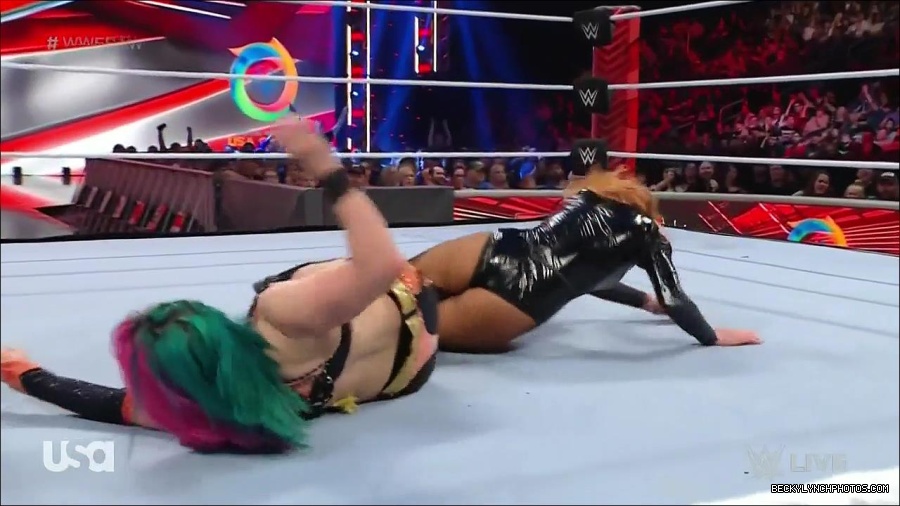 WWE_Monday_Night_Raw_2022_05_23_720p_HDTV_x264-NWCHD_mp4_007572372.jpg