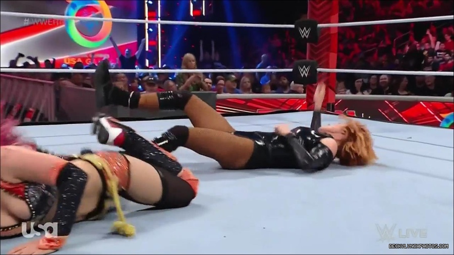 WWE_Monday_Night_Raw_2022_05_23_720p_HDTV_x264-NWCHD_mp4_007573173.jpg