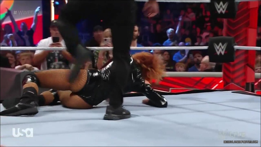 WWE_Monday_Night_Raw_2022_05_23_720p_HDTV_x264-NWCHD_mp4_007575175.jpg