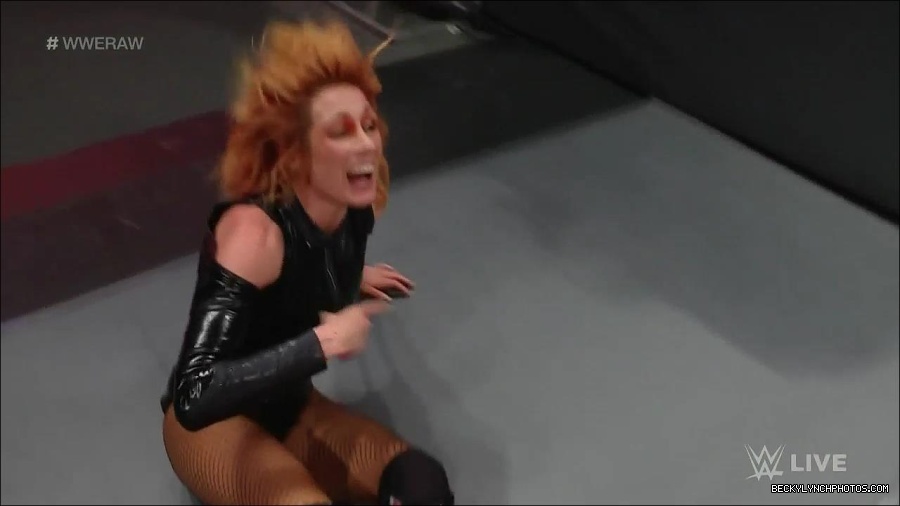 WWE_Monday_Night_Raw_2022_05_23_720p_HDTV_x264-NWCHD_mp4_007595195.jpg