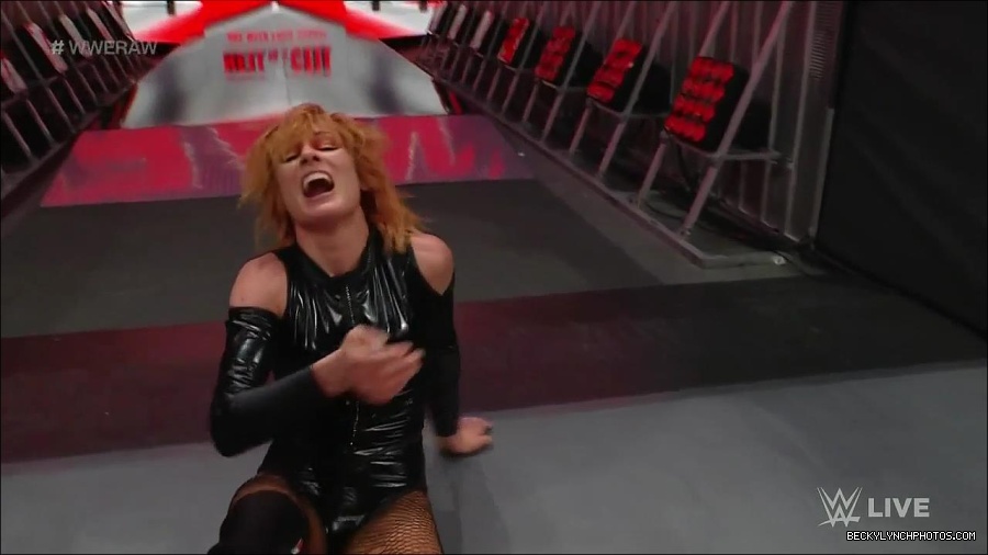 WWE_Monday_Night_Raw_2022_05_23_720p_HDTV_x264-NWCHD_mp4_007596797.jpg