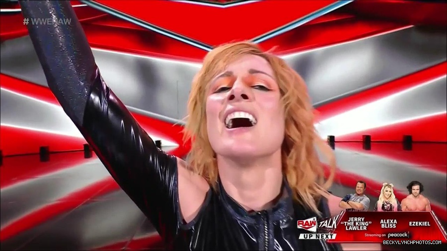 WWE_Monday_Night_Raw_2022_05_23_720p_HDTV_x264-NWCHD_mp4_007659659.jpg