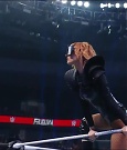 WWE_Monday_Night_Raw_2022_05_23_720p_HDTV_x264-NWCHD_mp4_007063363.jpg