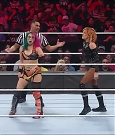 WWE_Monday_Night_Raw_2022_05_23_720p_HDTV_x264-NWCHD_mp4_007089389.jpg