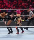 WWE_Monday_Night_Raw_2022_05_23_720p_HDTV_x264-NWCHD_mp4_007095395.jpg